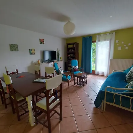Prázdninový dům Des Vignes Au Calme, 2 Ch, Terrasse, Animaux Admis, Parking, Recharge Ve - Fr-1-584-164