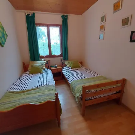 Des Vignes Au Calme, 2 Ch, Terrasse, Animaux Admis, Parking, Recharge Ve - Fr-1-584-164 Сasa de vacaciones *