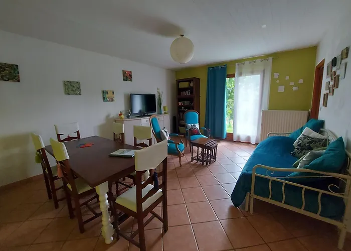 Prázdninový dům Des Vignes Au Calme, 2 Ch, Terrasse, Animaux Admis, Parking, Recharge Ve - Fr-1-584-164